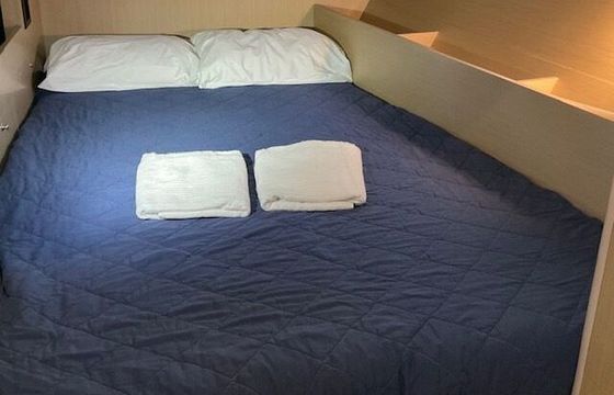 Sailboat Beneteau Oceanis 41.1 12m