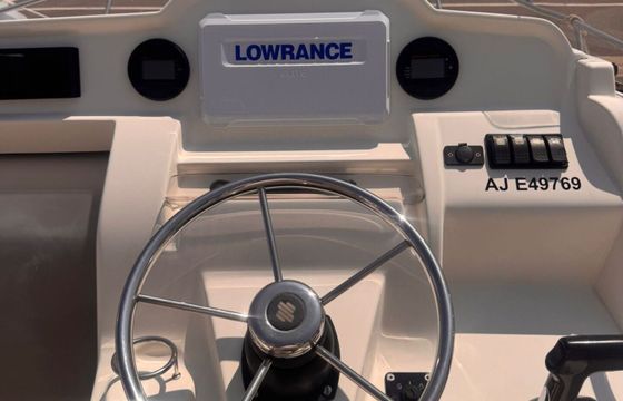 Motorboat Jeanneau Cap Camarat 7.5 225hp