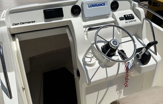 Motorboat Jeanneau Cap Camarat 7.5 225hp