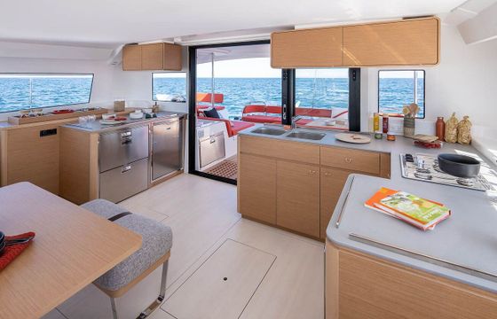 Catamaran Excess 14 13m