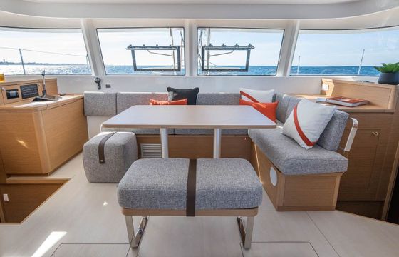 Catamaran Excess 14 13m