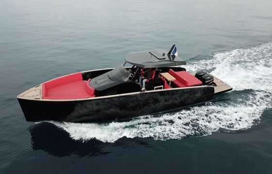 Motorboat Tesoro T40 700hp
