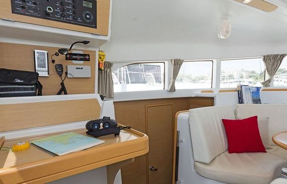 Catamaran Lagoon-Bénéteau Lagoon 380 S2 - 4 + 2 cab. 11.55m