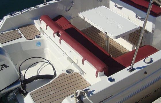 Motorboat Atlantic 730 Sun Cruiser 250hp
