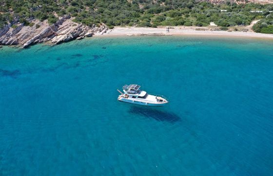 Motor yacht Gurmeyat with Jacuzzi 150hp