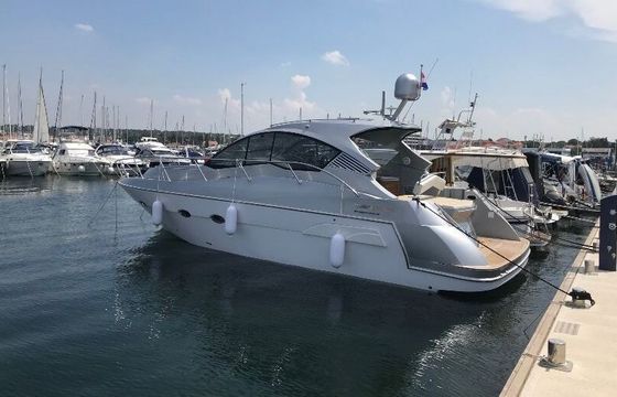 Motorboat Mirakul 40 Hardtop 520hp