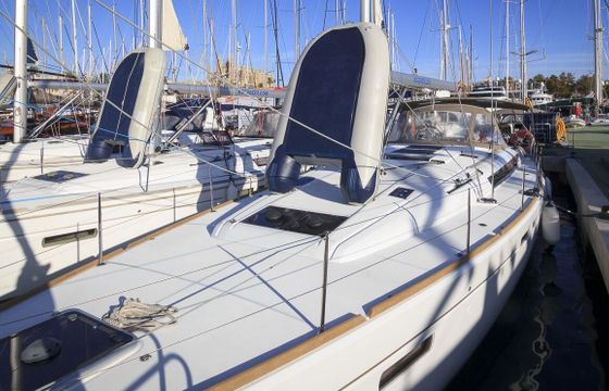 Sailboat JEANNEAU SUN ODYSSEY 519 15.75m