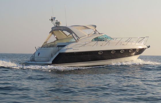 Motor yacht Fairline Targa 43 900hp