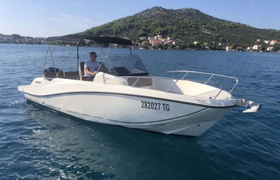 Motorboat QUICKSILVER 675 Activ open 150hp