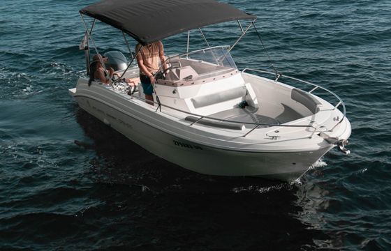 Motorboat Atlantic marine 670 open 150hp