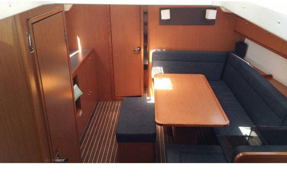 Sailboat BAVARIA CRUISER 41 12.35m