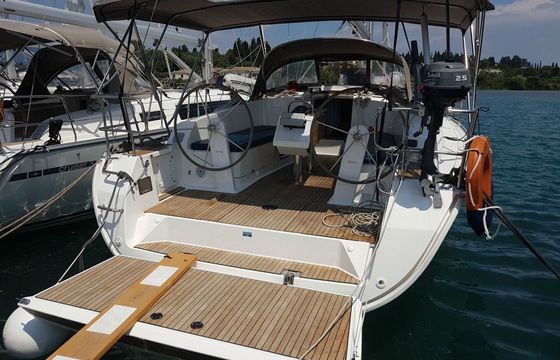 Sailboat BAVARIA CRUISER 41 12.35m