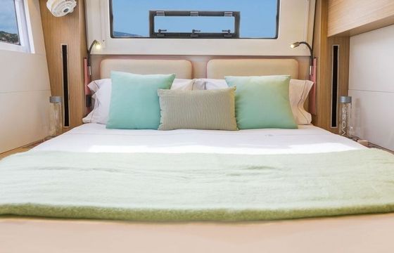 Catamaran Lagoon 51 Iconic  15m