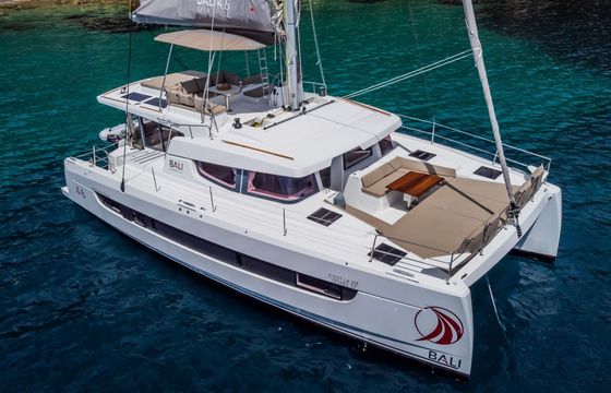 Catamaran Catana Group Bali 4.6 - 5 + 2 cab. 14m
