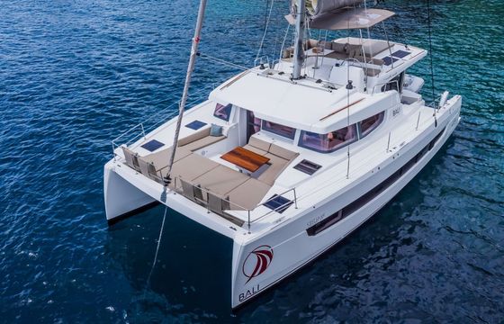 Catamaran Catana Group Bali 4.6 - 5 + 2 cab. 14m