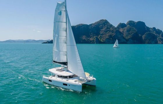 Catamaran LAGOON Lagoon 42 - 4Cab/4Hd 12.94m