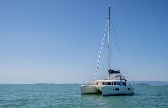Catamaran LAGOON Lagoon 42 - 4Cab/4Hd 12.94m