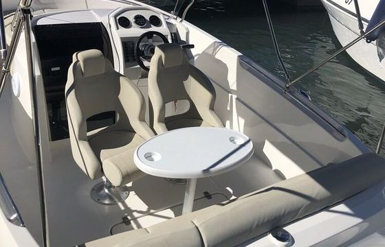 Motorboat REMUS Racing 620 130hp