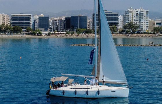 Sailboat Jeanneau Sun Odyssey 439 13m