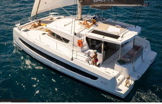 Catamaran Bali 4.2 12m
