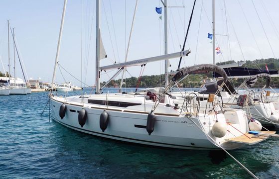 Sailboat Jeanneau Sun Odyssey 449 13.76m