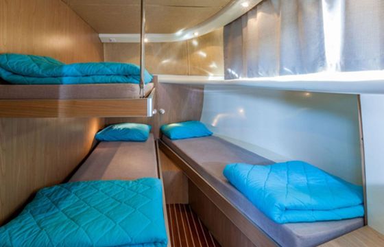Houseboat Pénichette Flying Bridge 1020 FB