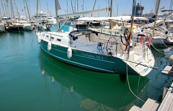 Sailboat Beneteau Cyclades 39.3 11.8m