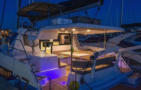Catamaran Aventura Catamarans AV 37 11m