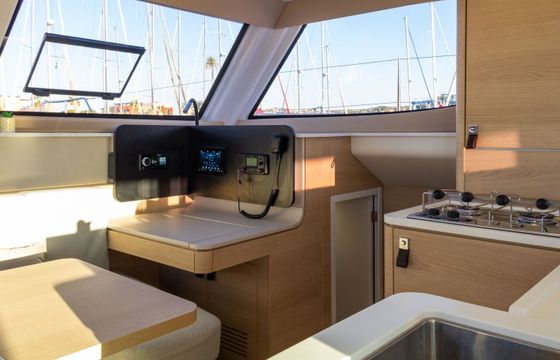Catamaran Aventura Catamarans AV 37 11m