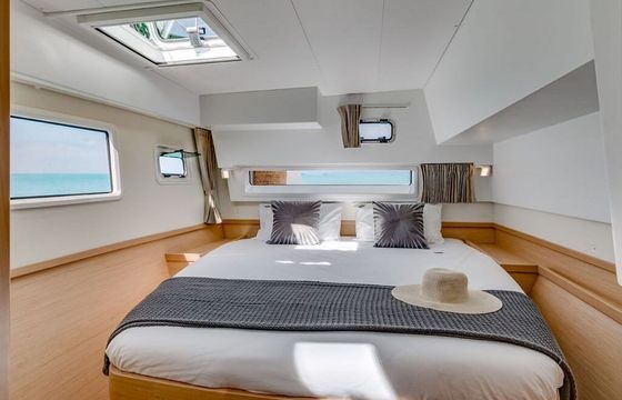 Catamaran Lagoon 42 13m