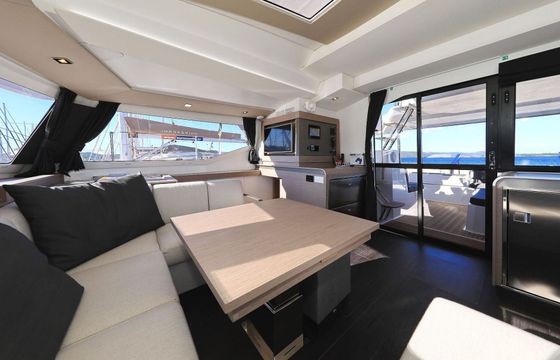 Catamaran Elba 45 Owner Version 13m