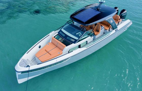 Motorboat Saxdor 32 GTO 600hp