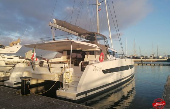 Catamaran Fountaine Pajot Aura 51 15m