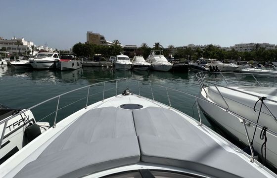 Motorboat Pershing Pershing 37 700hp