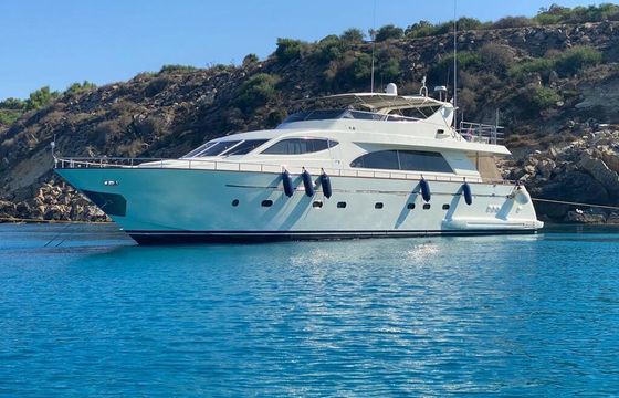 Motor yacht Falcon 86 2840hp