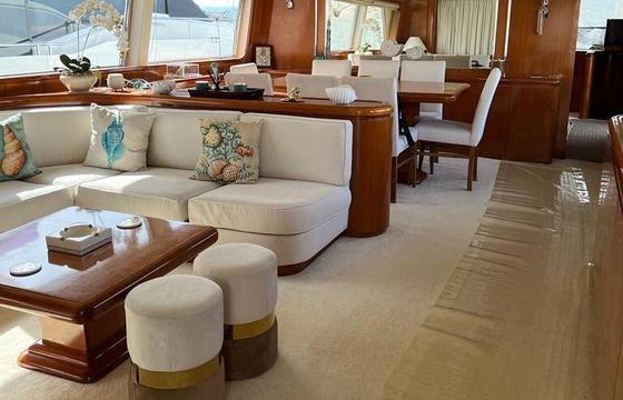 Motor yacht Falcon 86 2840hp