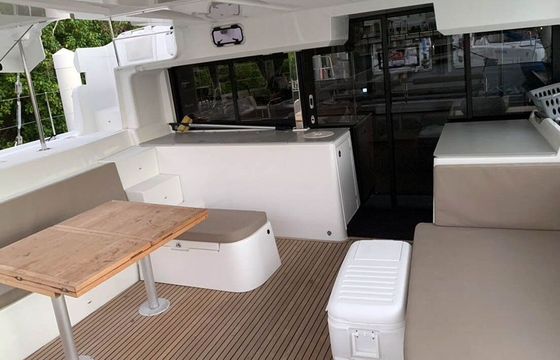 Catamaran Lagoon-Bénéteau Lagoon 46 - 4 + 2 cab. 13.99m
