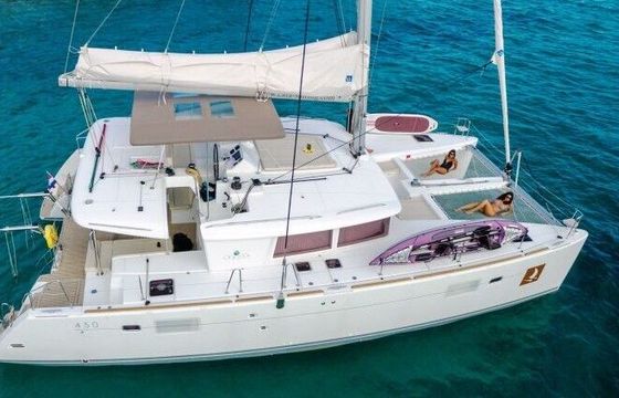 Catamaran Lagoon 450 F Luxury 13.96m