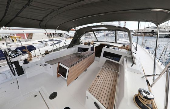 Sailboat Dufour Yachts Dufour 470 - 4 cab. 14m
