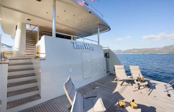 Motor yacht Custom-made 2024 900hp