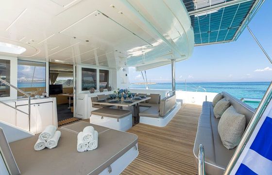 Catamaran Lagoon 52 15.9m