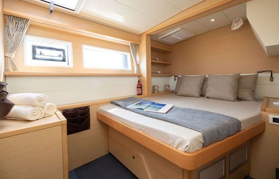 Catamaran Lagoon 52 15.9m