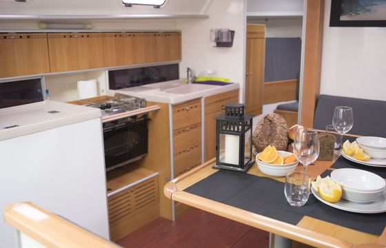 Sailboat Harmony Harmony 38 11.35m