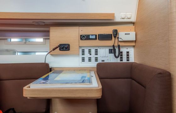 Sailboat ELAN 40 Impression 11.9m