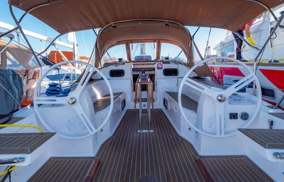 Sailboat ELAN 40 Impression 11.9m