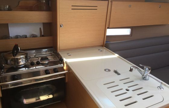 Sailboat DUFOUR 310 dériveur lesté "Colibri" 9.7m