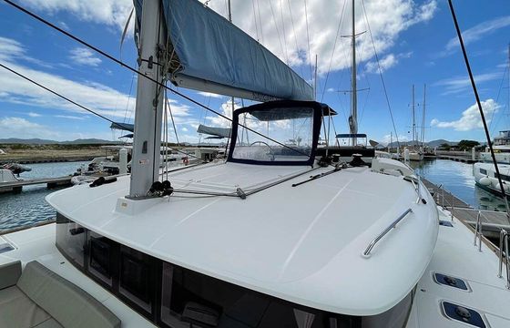Catamaran Lagoon-Bénéteau Lagoon 450 F - 4 + 2 cab. 13.96m