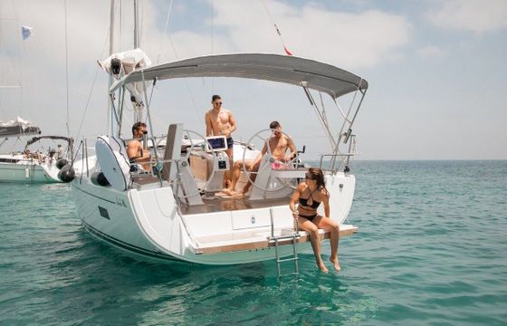 Sailboat Hanse Yachts Hanse 388 11m