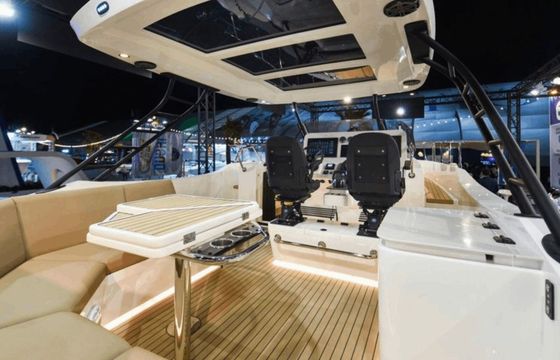Motorboat Oryx 38 300hp