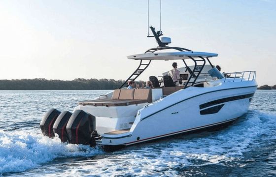 Motorboat Oryx 38 300hp